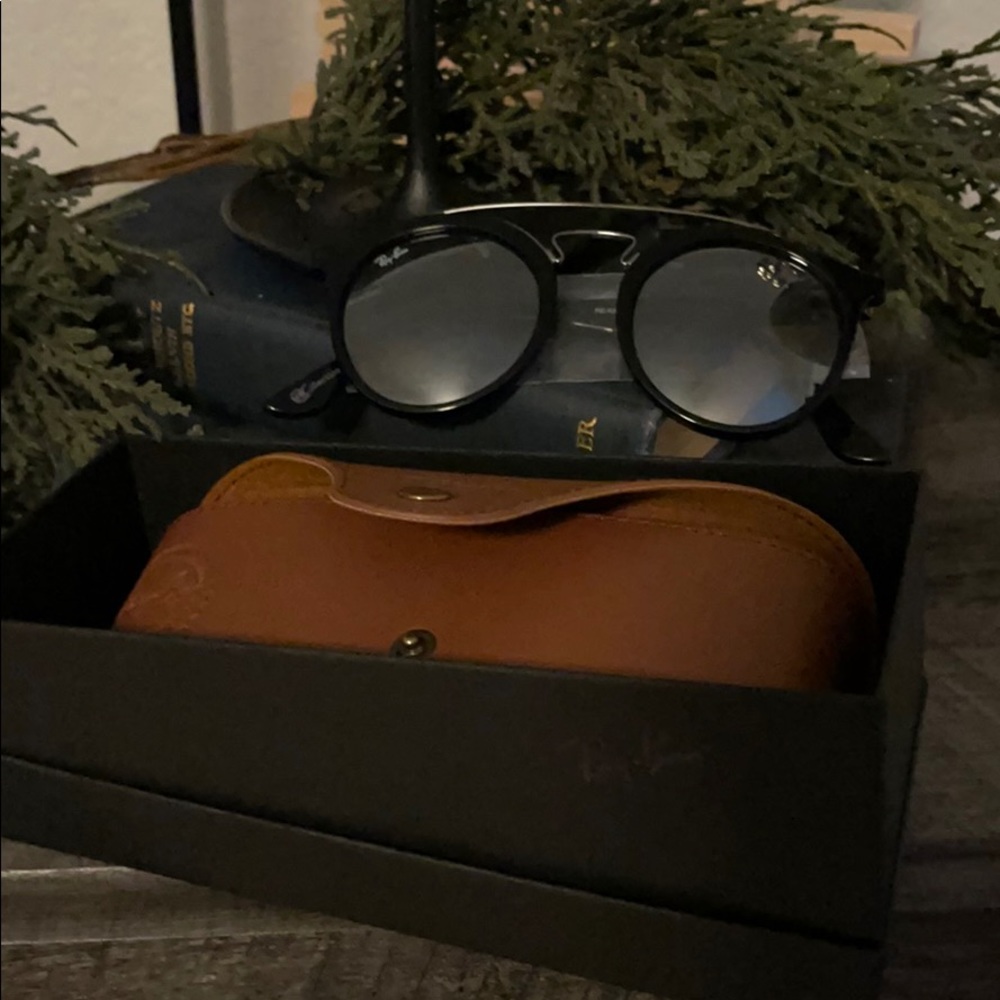 Unisex Ray-Ban Black Sunglasses